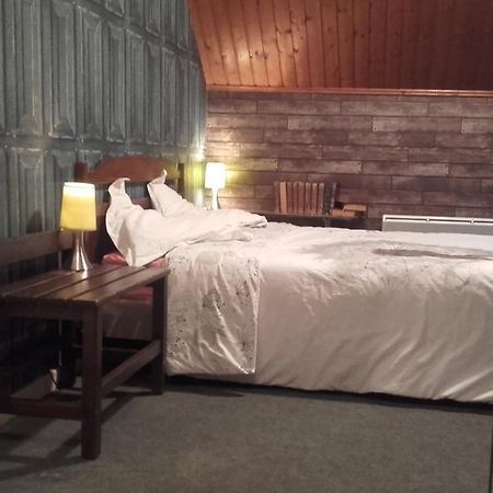 Auberge De Mandrin Dullin 외부 사진