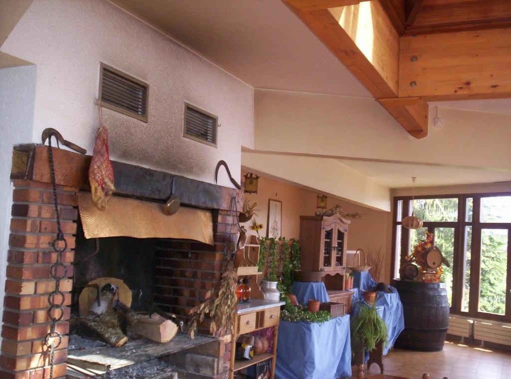 Auberge De Mandrin Dullin 외부 사진